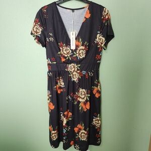 ❗️NWT❗️Women's Floral V-Neck Swing Midi Dress w Pockets Size M